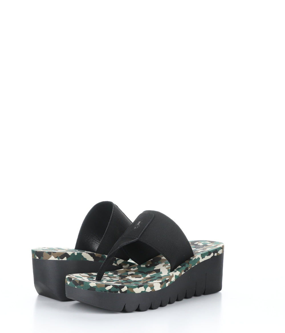 YOMU725FLY BLACK/CAMO Round Toe Shoes