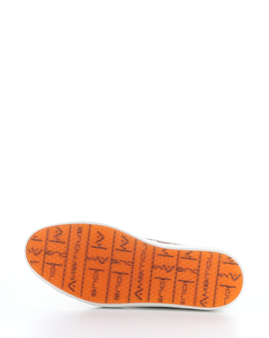 11218 Camel Lace-Up Shoes