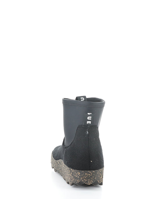 Cobby300Asp 000 Black Round Toe Boots