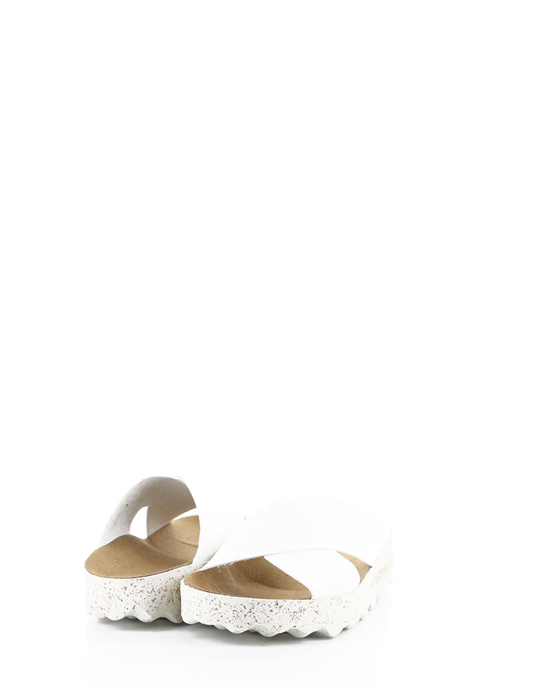 Cross276Asp 001 White Slip-On Sandals