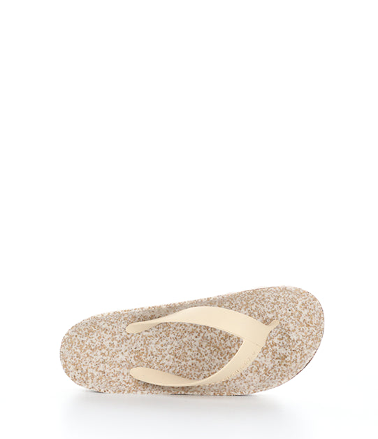 Feel075Asp Milky/Beige Round Toe Shoes|Feel075Asp Chaussures Ͽ½Ͽ½ Bout Rond In Beige