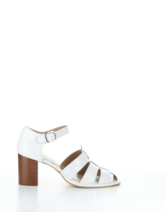 MARG261FLY 000 WHITE NAPPALAK