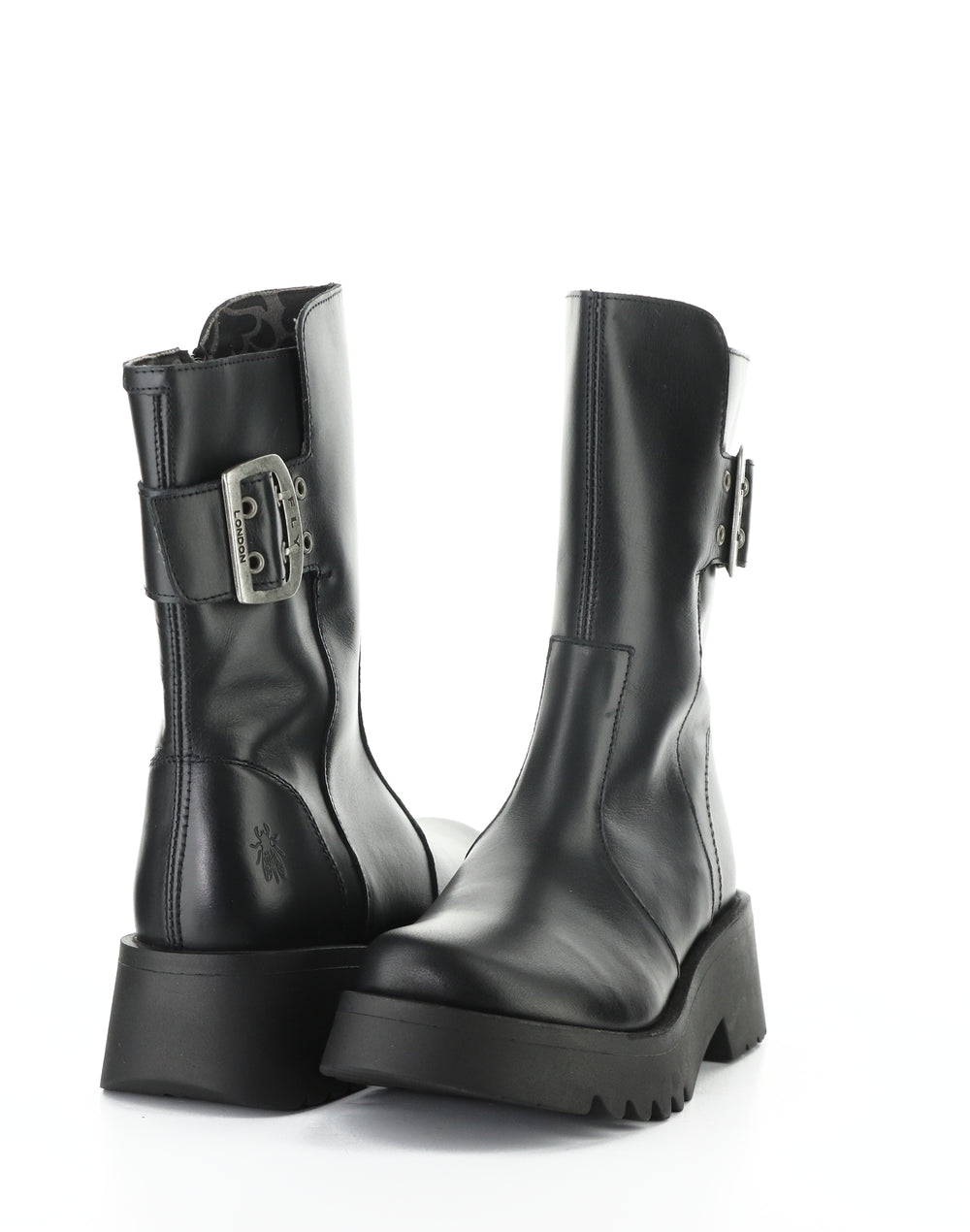 Mazz127Fly 000 Black Rug