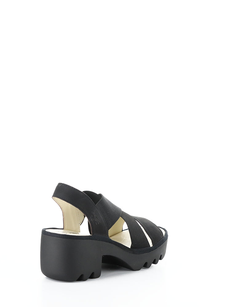 Taji502Fly 000 Black Round Toe Sandals