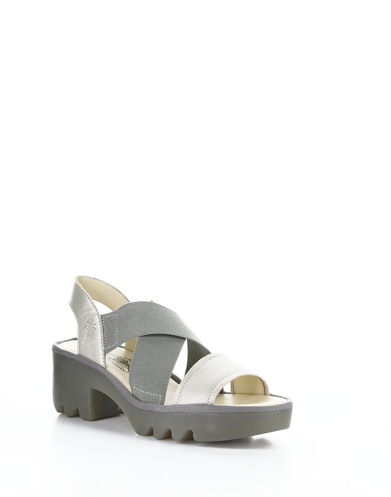 Taji502Fly 004 Silver Round Toe Sandals