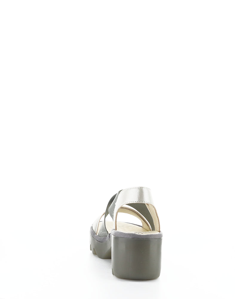 Taji502Fly 004 Silver Round Toe Sandals