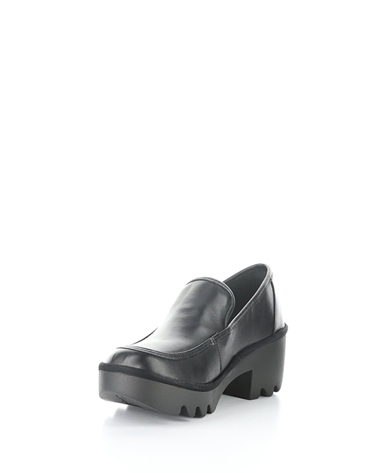 Teik590Fly 000 Black Round Toe Shoes