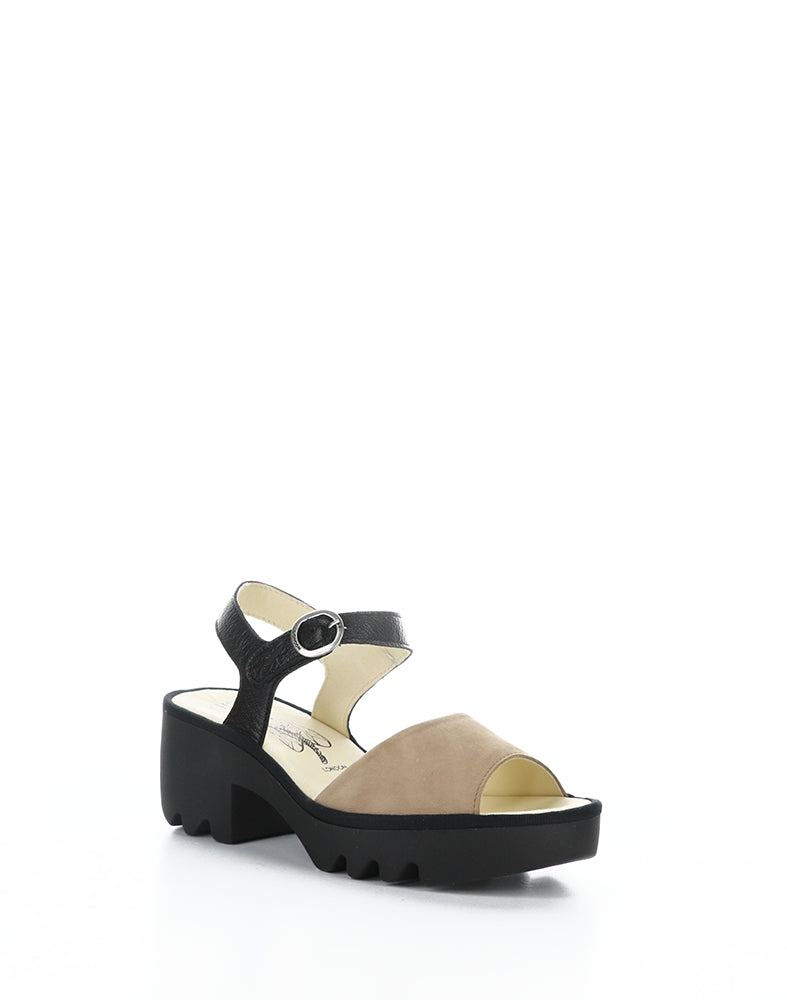 Tull503Fly 006 Taupe/Black Round Toe Sandals