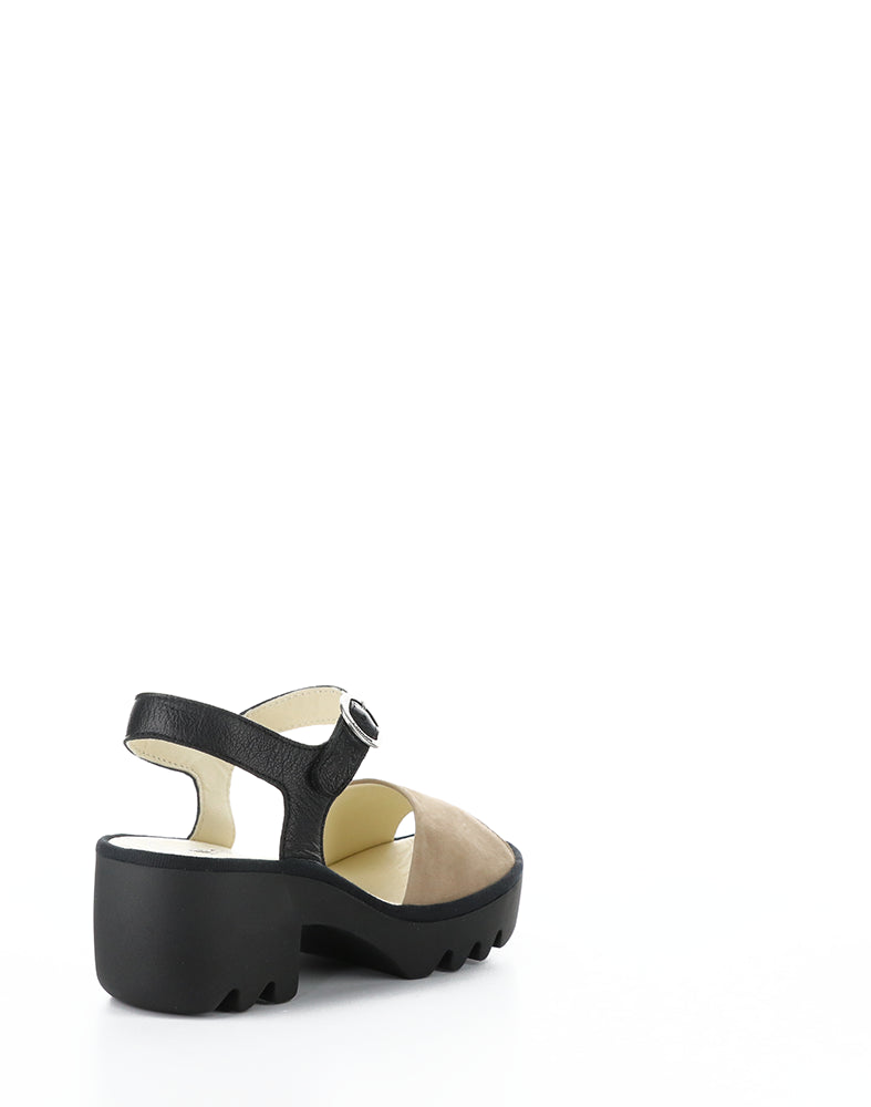 Tull503Fly 006 Taupe/Black Round Toe Sandals