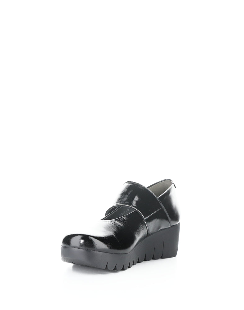 Vari188Fly 008 Black Velcro Shoes