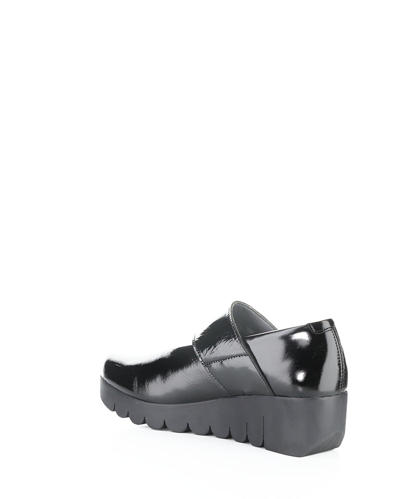 Vari188Fly 008 Black Velcro Shoes