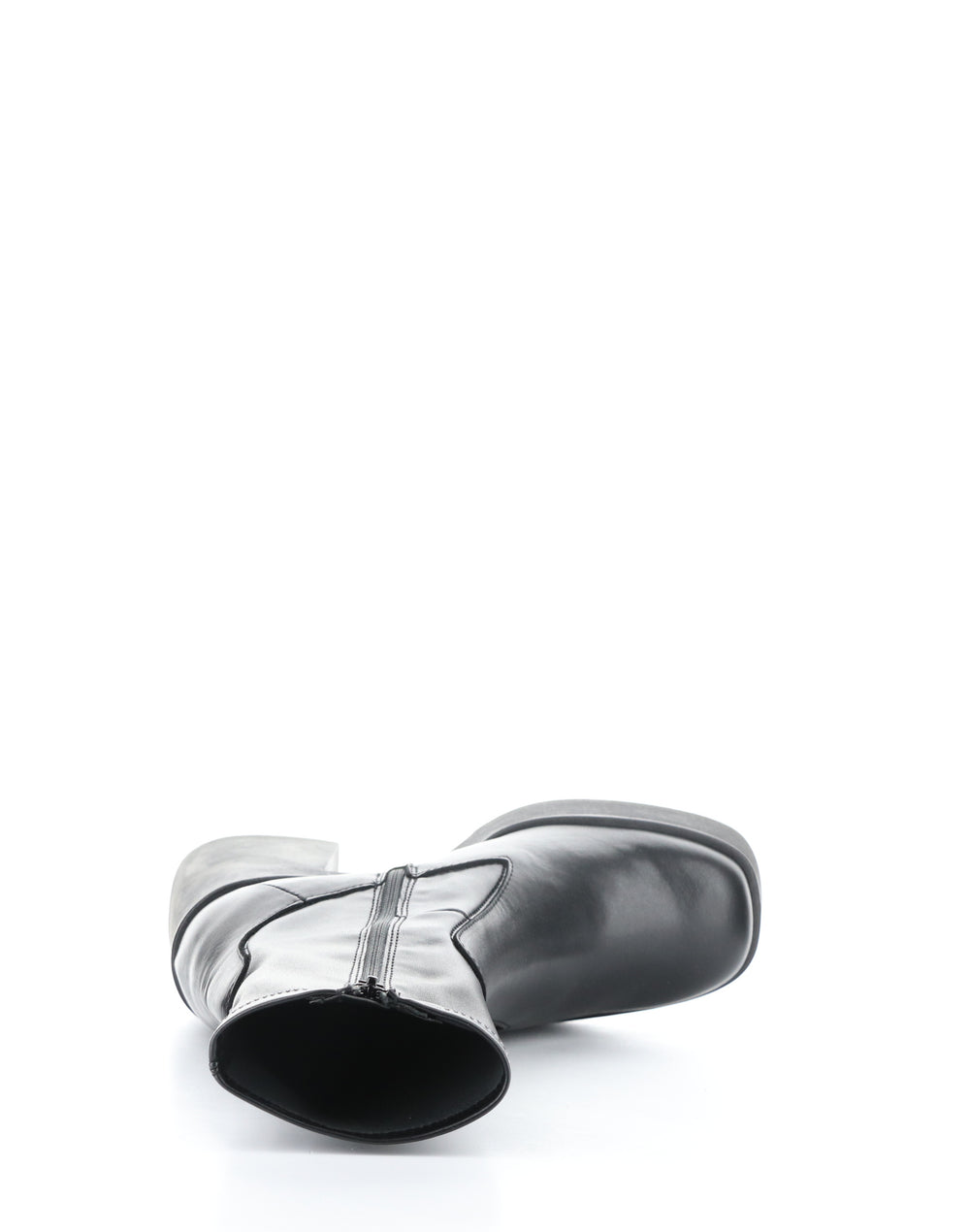 VIVICA BLACK Round Toe Boots