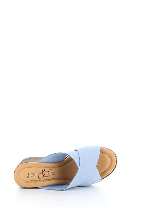 Wilma Sky Suede