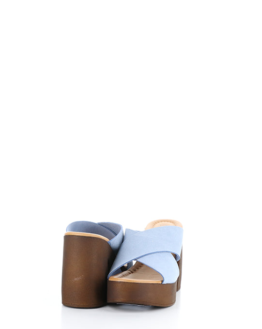 Wilma Sky Suede