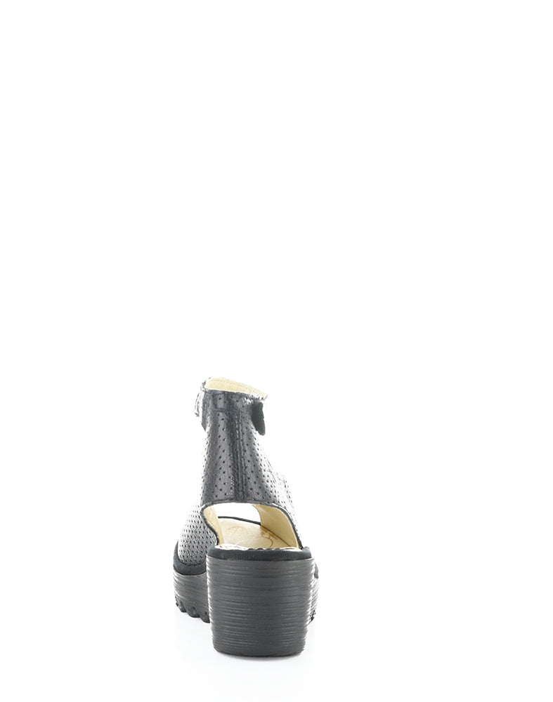 Yala376Fly Perf 055 Black Velcro Sandals