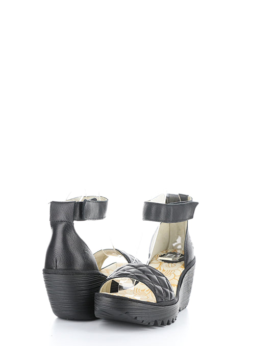 YARU471FLY 000 BLACK MOUSSE
