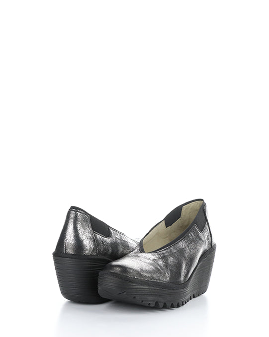 Yoza438Fly 009 Silver Elasticated Shoes