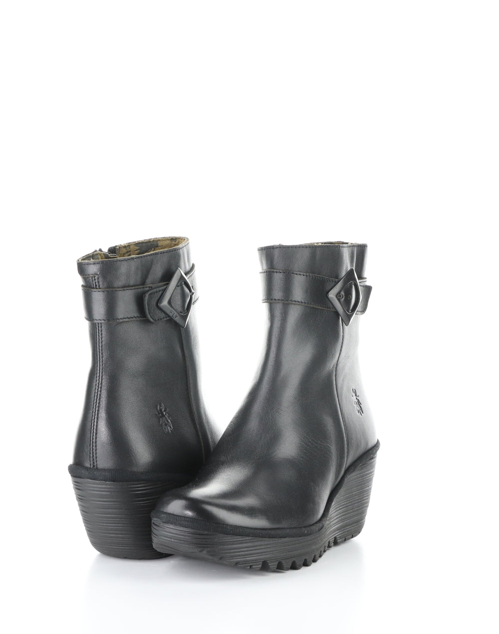 YUJI596FLY 000 BLACK Round Toe Boots