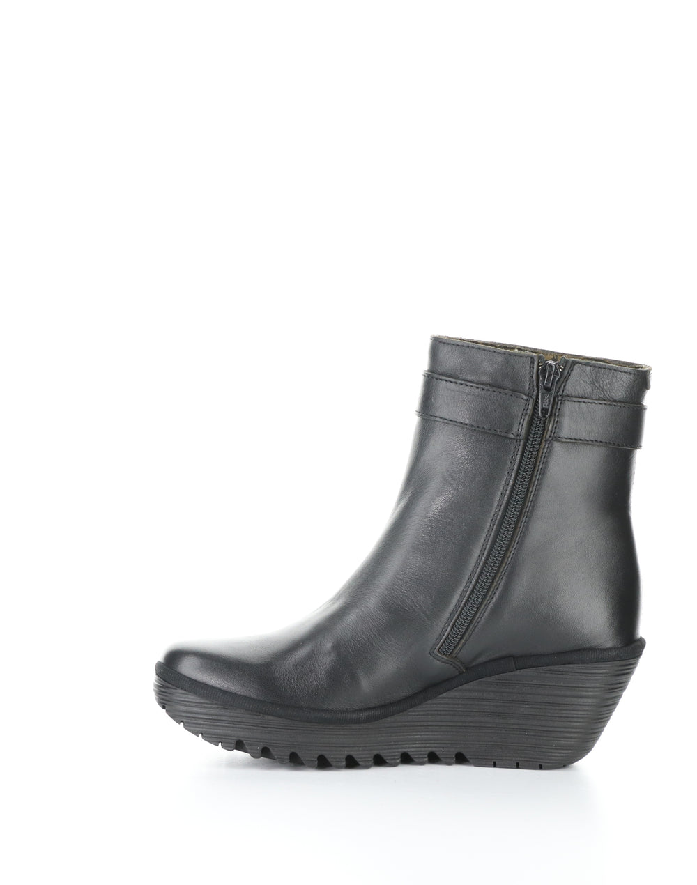 YUJI596FLY 000 BLACK Round Toe Boots