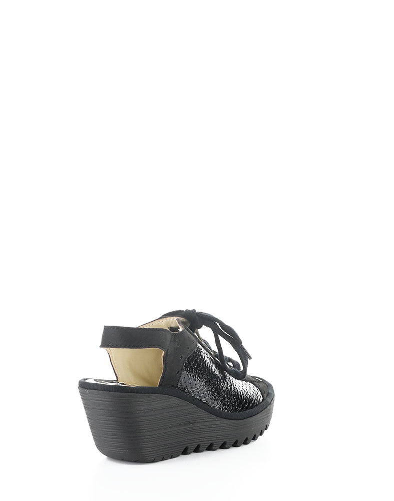 Yuta617Fly 017 Black Round Toe Sandals