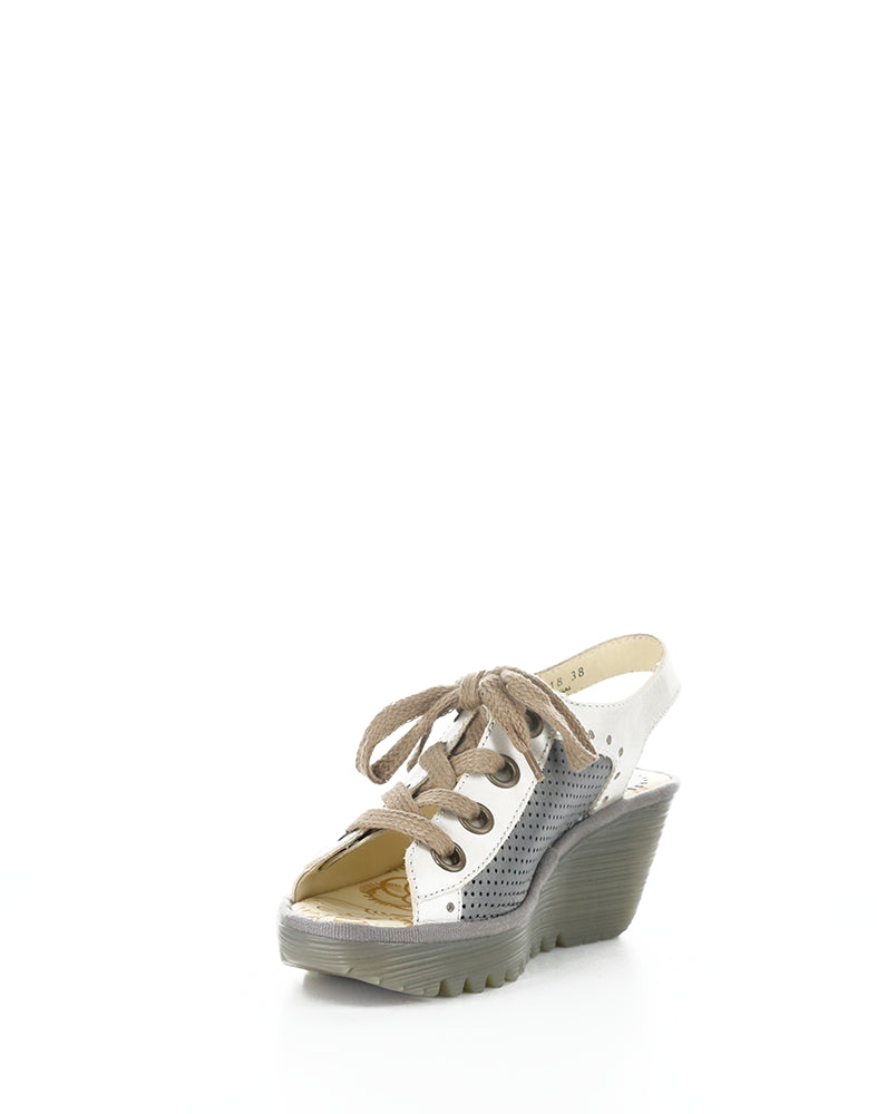Yuta617Fly 018 Silver/Plomo Round Toe Sandals
