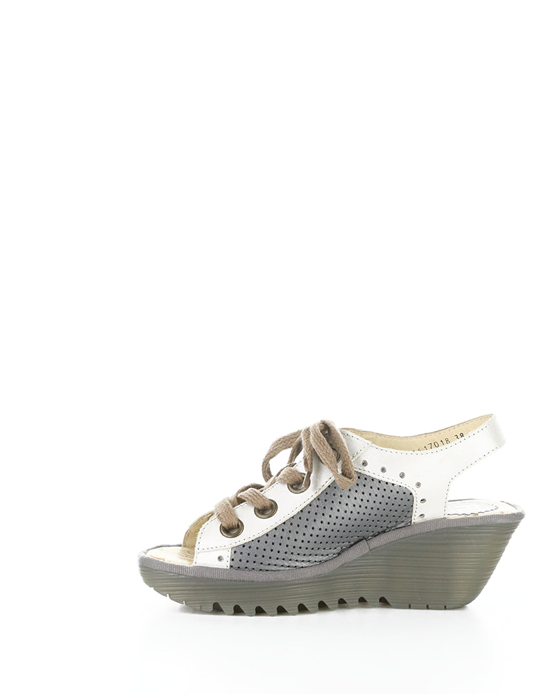 Yuta617Fly 018 Silver/Plomo Round Toe Sandals