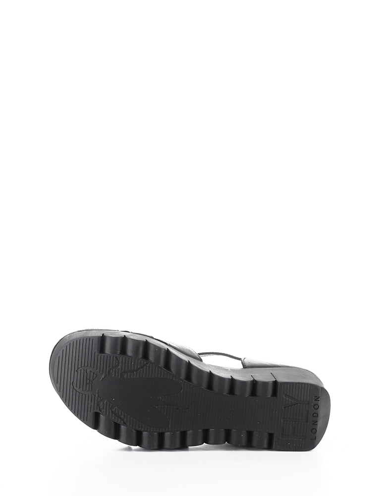 Velt224Fly 000 Black Velcro Shoes