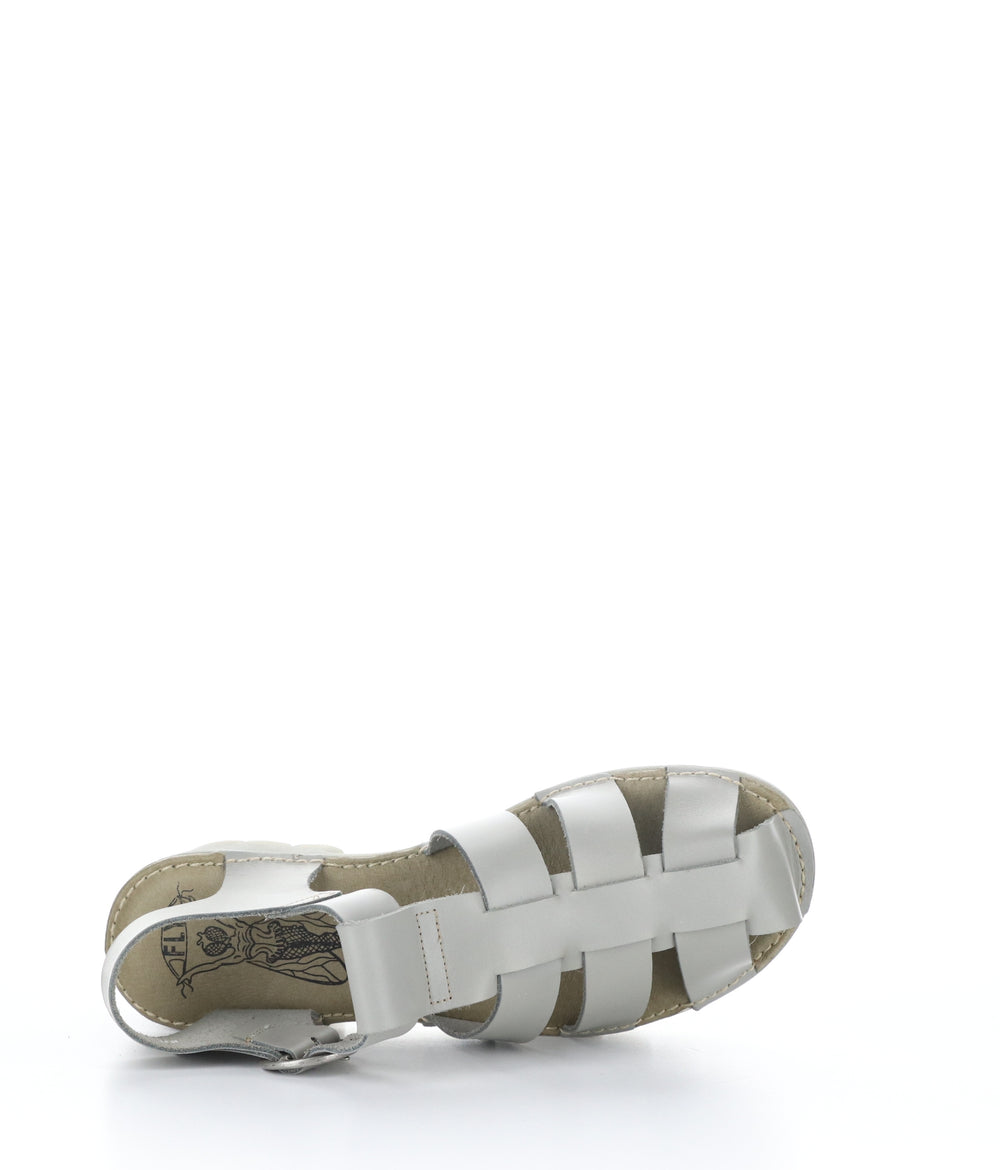 EMME511FLY CLOUD Round Toe Shoes|EMME511FLY Chaussures �� Bout Rond in Blanc